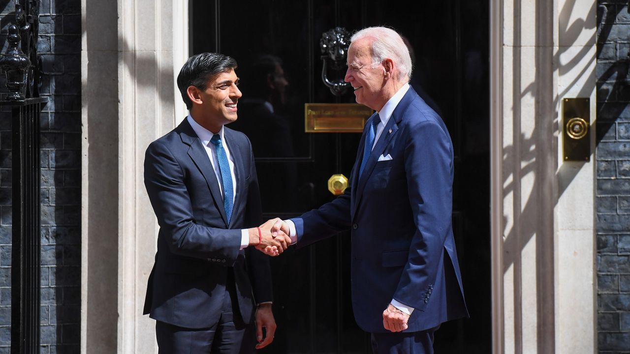 US President Joe Biden, right, shakes hands with  Rishi Sunak, UK prime minister, ahead of their meeting at Downing Street in London, UK, on Monday, July 10, 2023. 